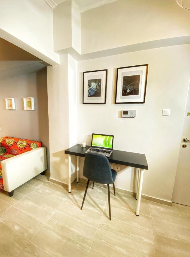For A Genuine Athenian Homestay! Экстерьер фото